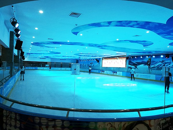 真冰（bīng）溜冰場（chǎng）工程解決方案